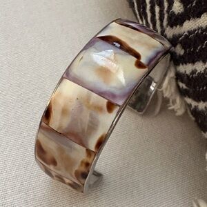 Shell-Inlay Bracelet in Cream, Brown & Lavender